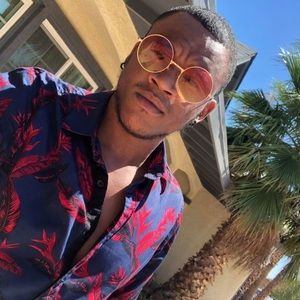 Meet your Posher, Jay